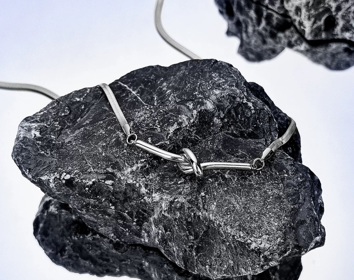 Ophion close-knit snake-bone silver chain