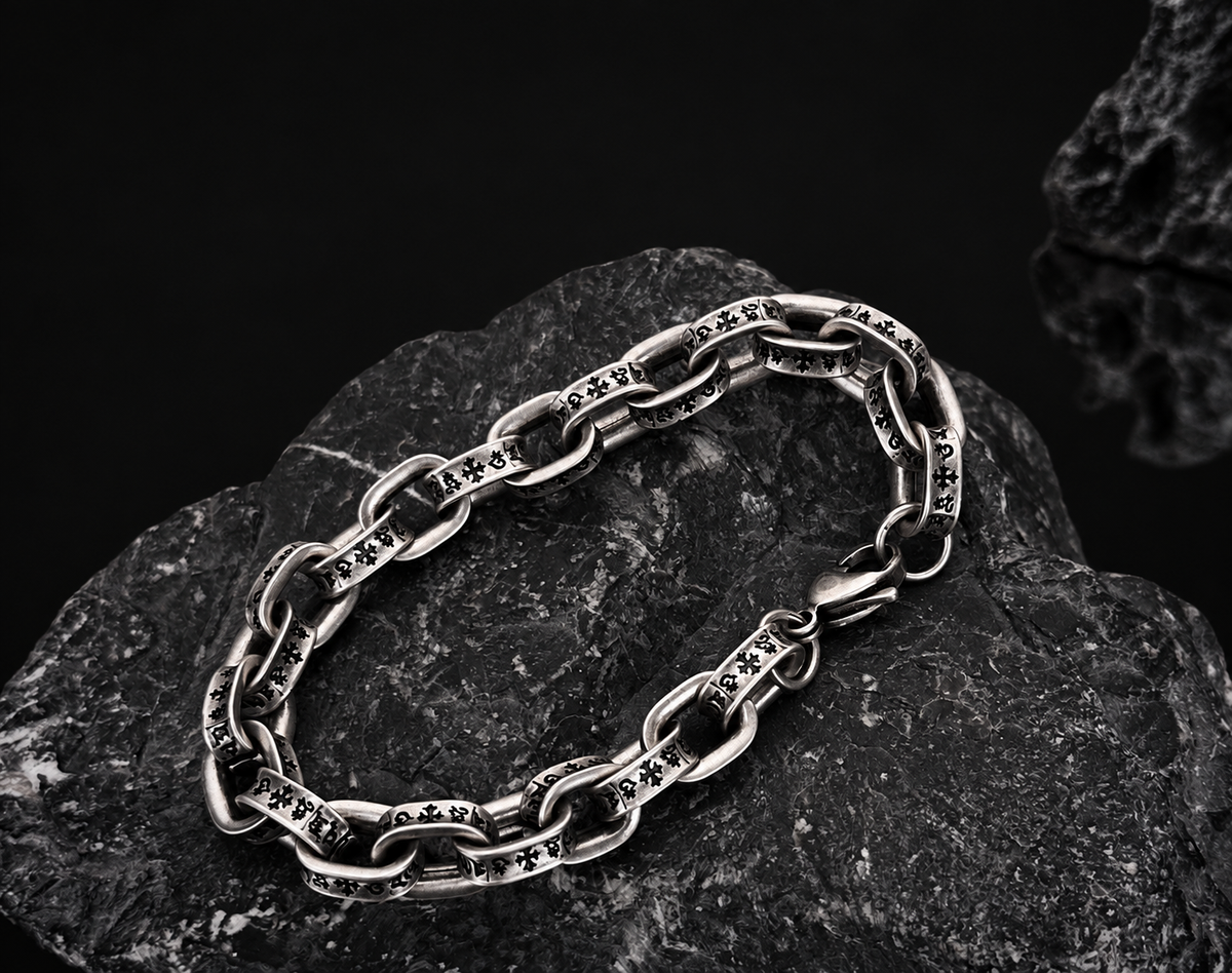 Pluto oxidized 925 sterling silver chain bracelet with cross-engraved links